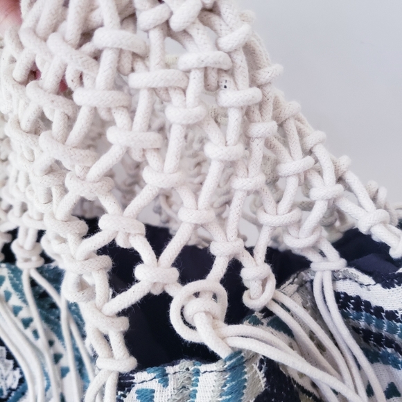 A & B America and Beyond Bohemian Fringe Shoulder Bag - Picture 12 of 14